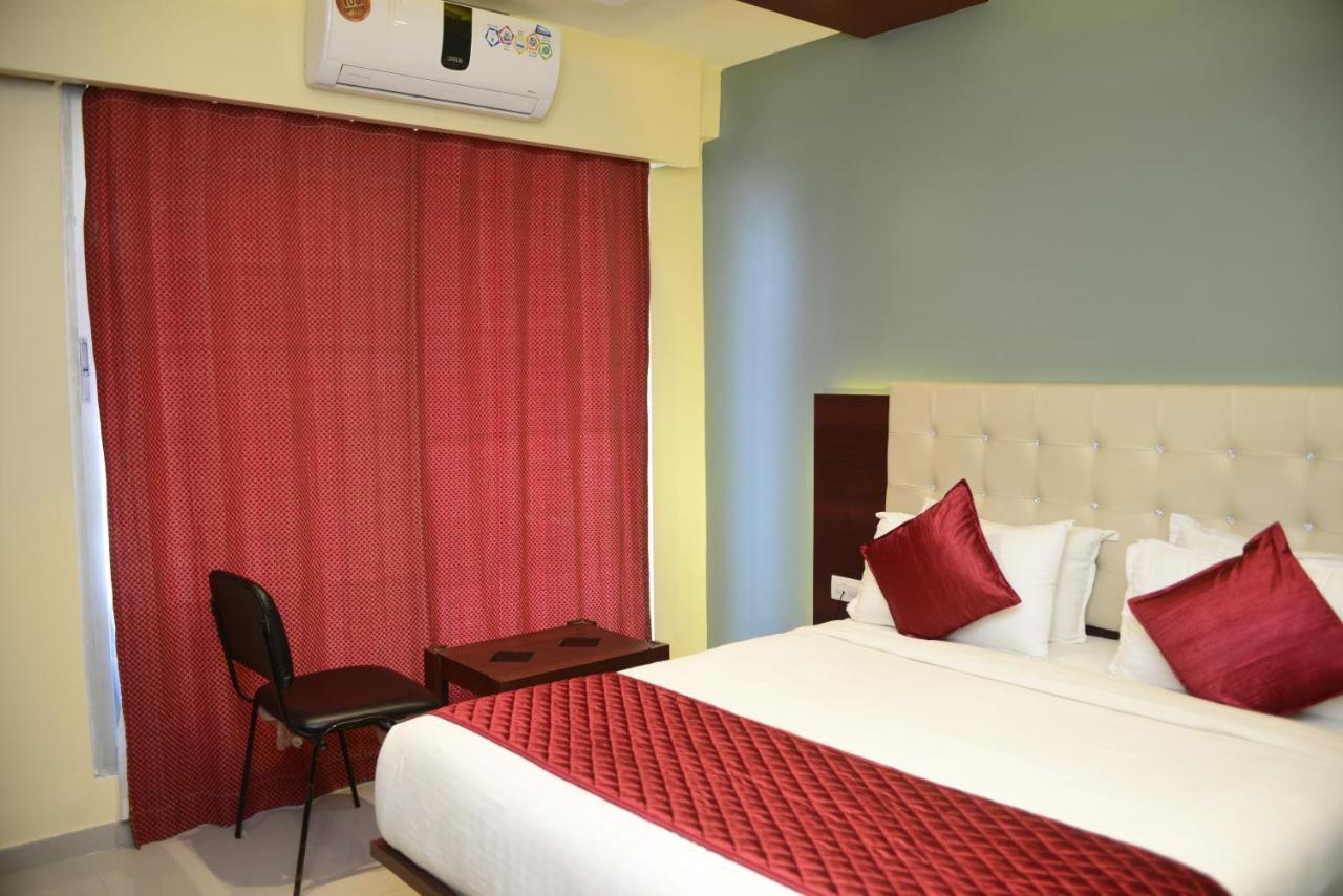 Hotel Malad Opposite Malad Railway Station Mumbai